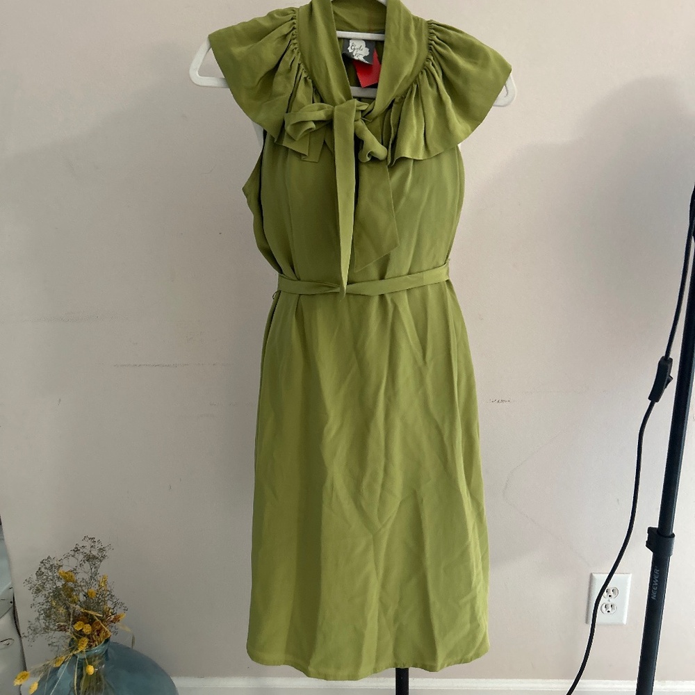 Anthropologie Girls From Savoy Silk Belted Green Ruffle Neck dress size 6